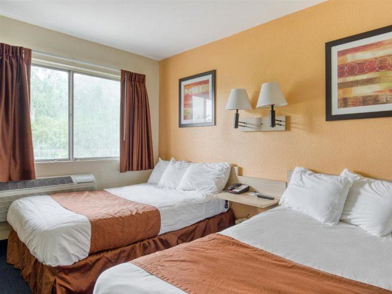 Days By Wyndham Hotel New Philadelphia