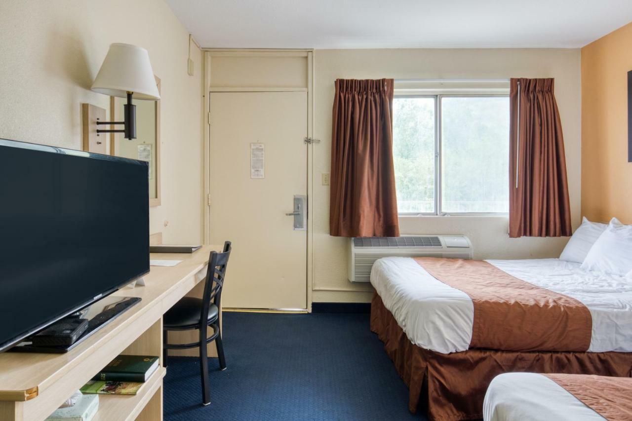 Days By Wyndham Hotel